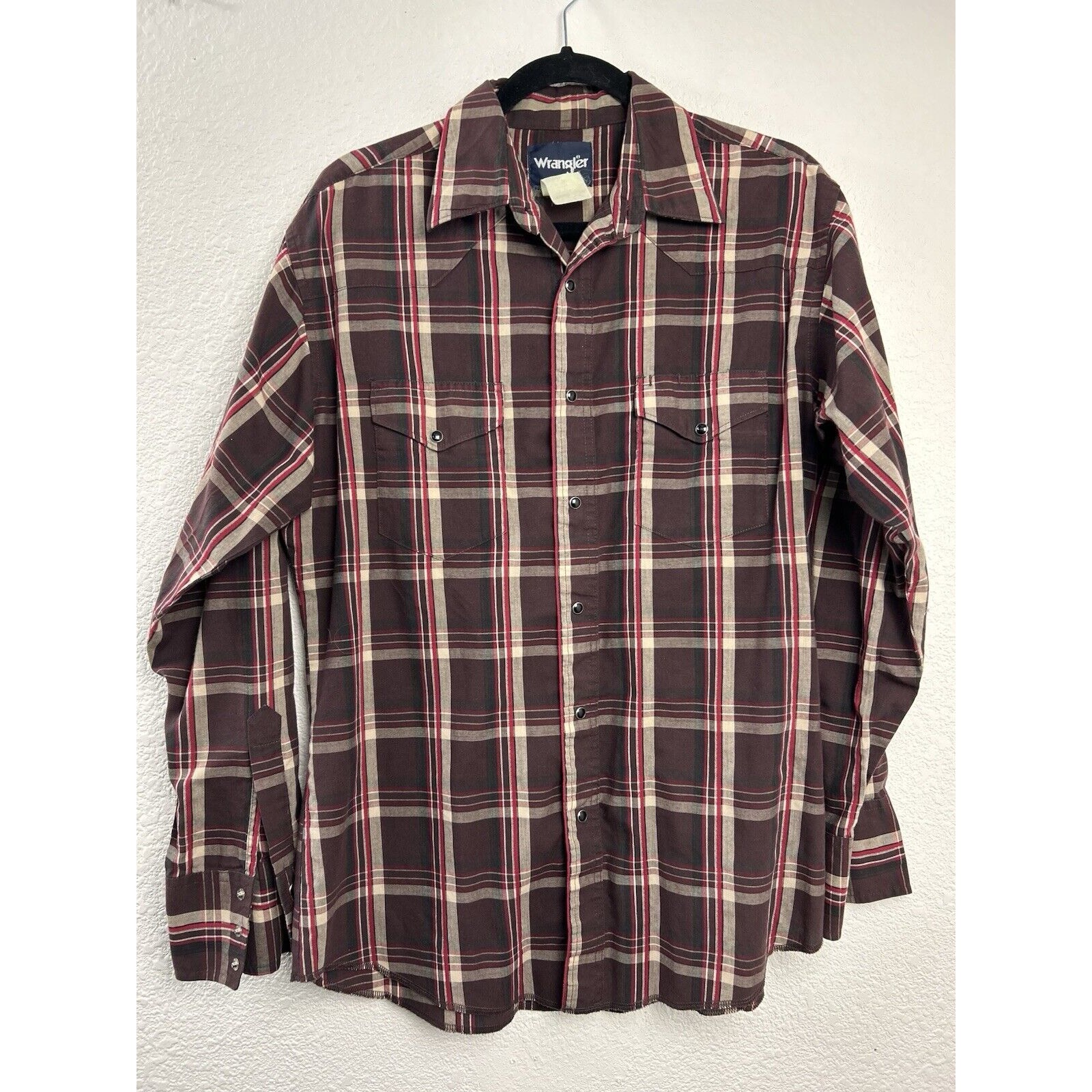 Wrangler Vintage Shirt Mens Size M Pearl Snap Long Sleeve Western Cowboy Cut Red